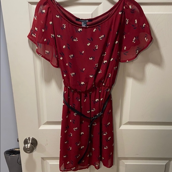 Forever 21 Red Floral Dress with Belt - Picture 2 of 5